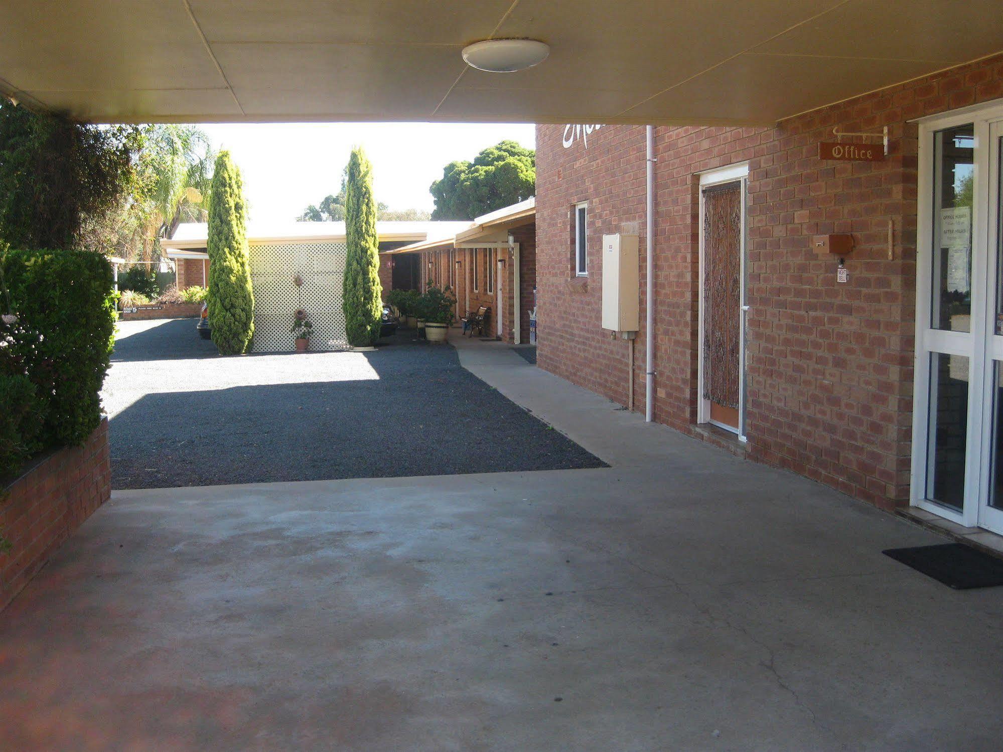 Alfa Motel Gilgandra Exteriér fotografie